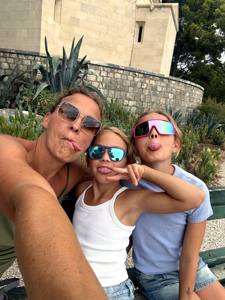 Grimassen-Selfie beim Mausoleum